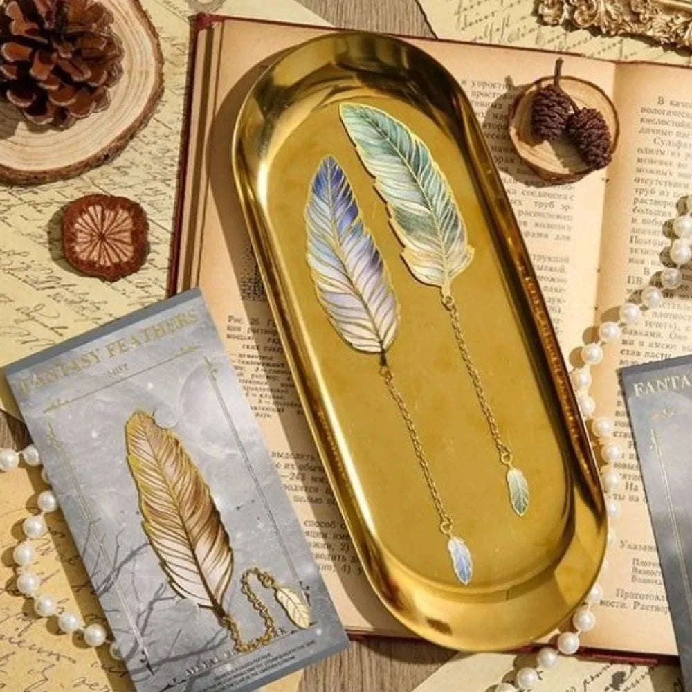 Vintage Feather Gold Stamped Metal Bookmark with Metal Chain Pendant, Exquisite Bookmark, Book Page Divider, Office Stationery
