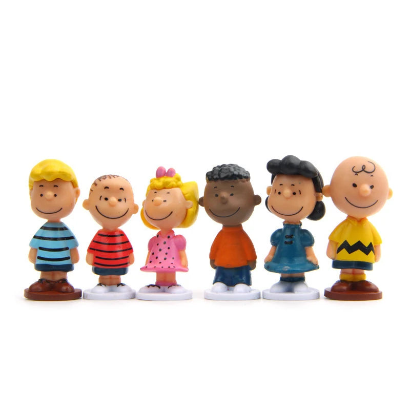 Hot Selling Japan Cartoon Peanuts Snoopy Charlie Sally Woodstock Mini Figure Model Toys Miniature Cake People Collection Props